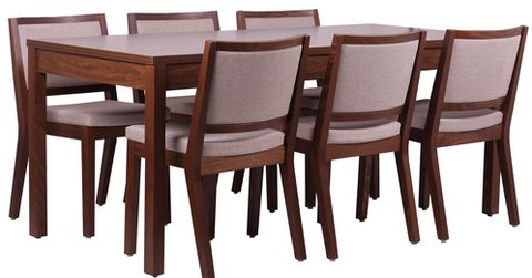 Židle a stoly pro kultruní domy