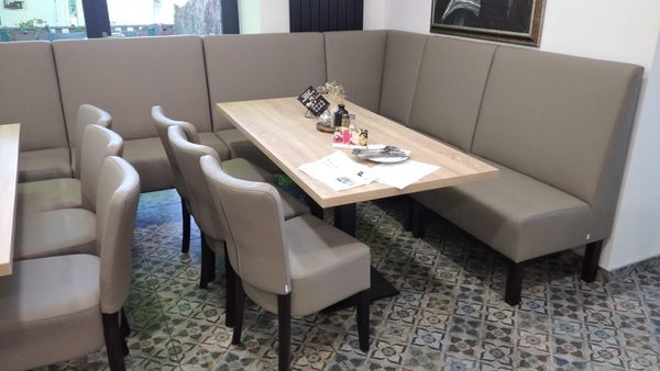 Čalouněné lavice do restaurace